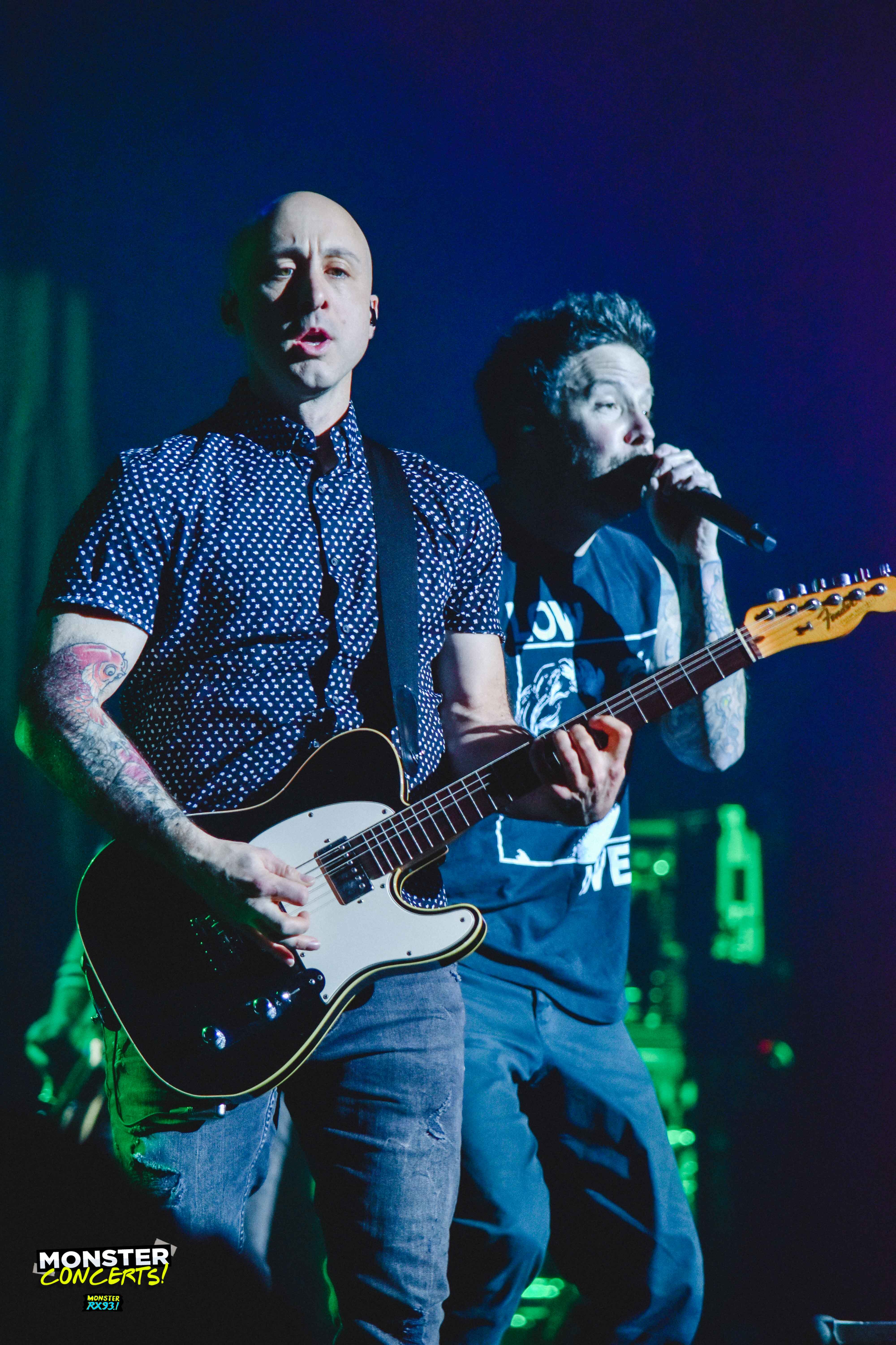 Simple Plan returns and rocks Manila; hails Filipinos as “best singers